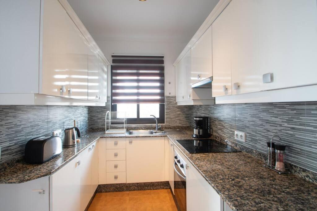 Casa Marlay Spacious, Heated Pool, Bbq & Fast Wi-Fi Only 15 Minutes Walk To Town Playa Blanca  Ngoại thất bức ảnh
