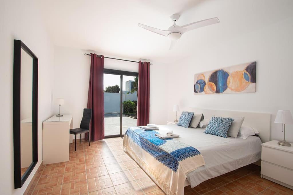 Casa Marlay Spacious, Heated Pool, Bbq & Fast Wi-Fi Only 15 Minutes Walk To Town Playa Blanca  Ngoại thất bức ảnh