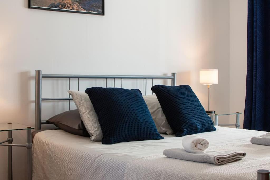 Casa Marlay Spacious, Heated Pool, Bbq & Fast Wi-Fi Only 15 Minutes Walk To Town Playa Blanca  Ngoại thất bức ảnh