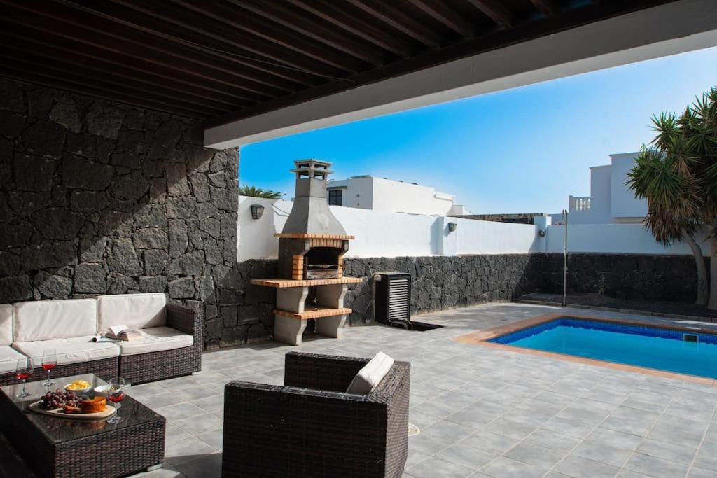 Casa Marlay Spacious, Heated Pool, Bbq & Fast Wi-Fi Only 15 Minutes Walk To Town Playa Blanca  Ngoại thất bức ảnh