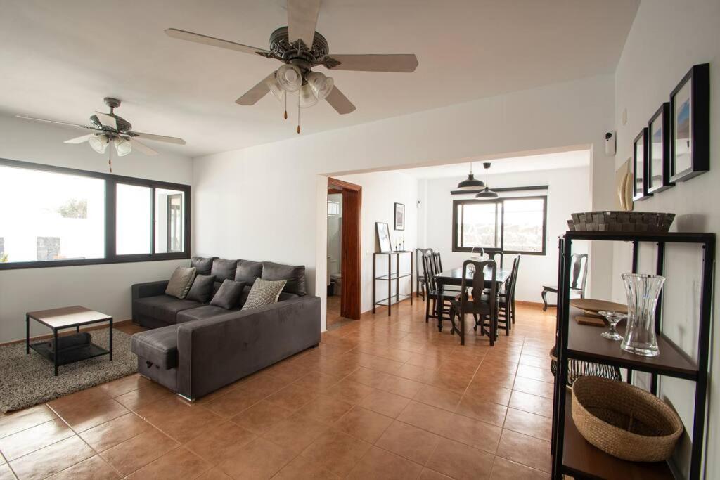 Casa Marlay Spacious, Heated Pool, Bbq & Fast Wi-Fi Only 15 Minutes Walk To Town Playa Blanca  Ngoại thất bức ảnh
